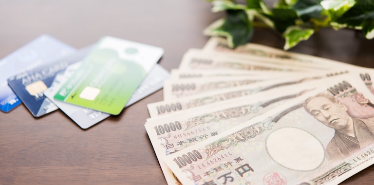 クレジットカードでお金を借りる