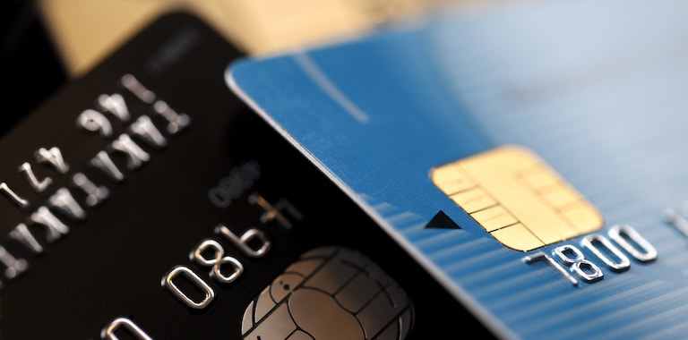 クレジットカード：お金を借りる方法と返済方法