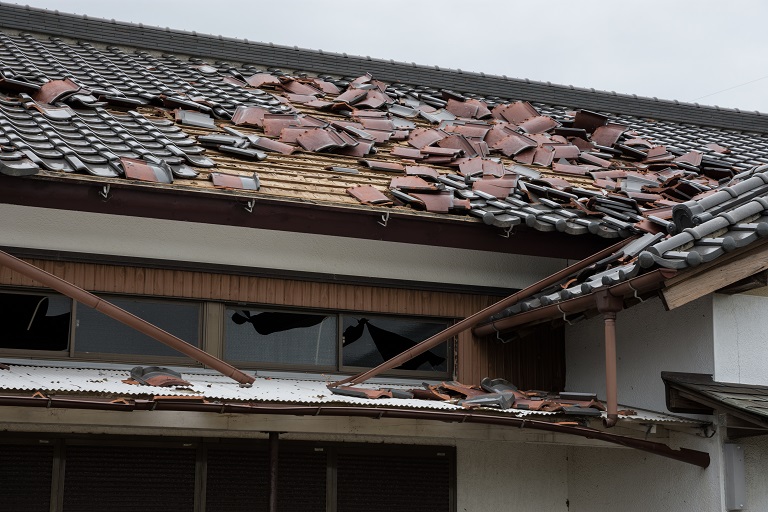 火災保険で台風による被害が補償外のケースに注意！